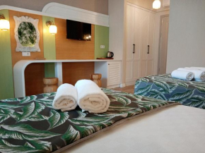 Dolphin Park Hotel